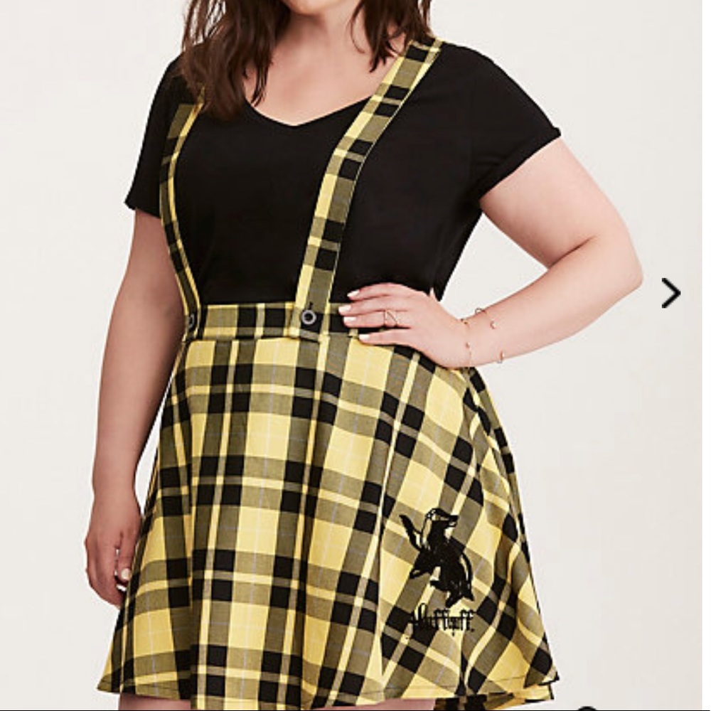 Hufflepuff skirt with detachable suspenders
